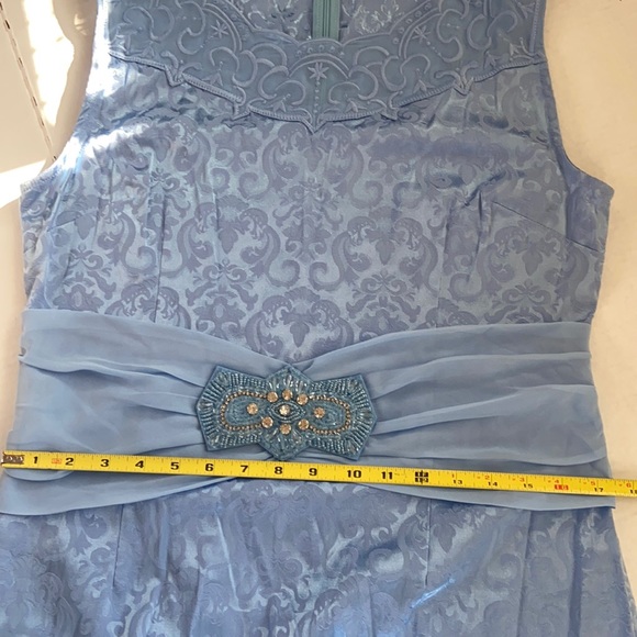 NWT Floryday Size L Blue Dress With Beautiful Waist Jewels No Fabric/Care Tag - Picture 12 of 13